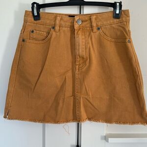 RVCA ROWDY 100% Cotton Light Orange/Tan Zip Up Skirt Raw Hem Women’s Size 27